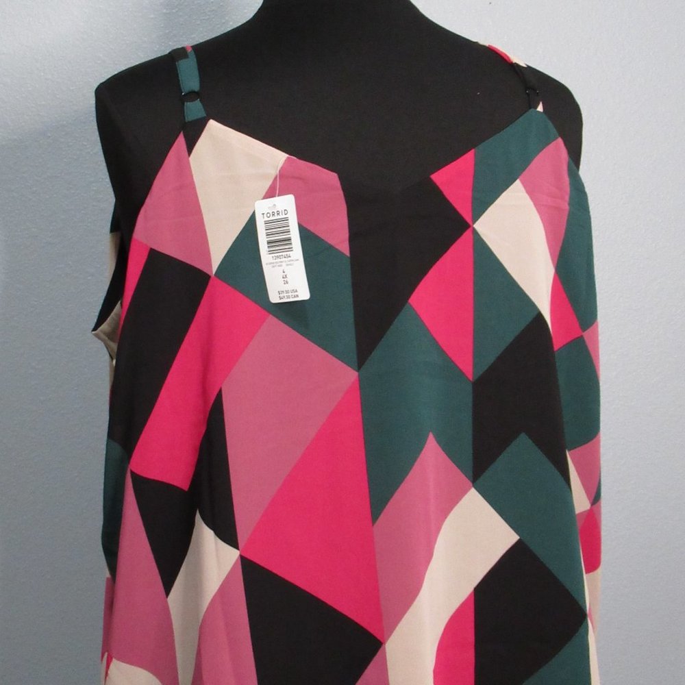 Torrid Geometric Pattern Camisole - Picture 7 of 9